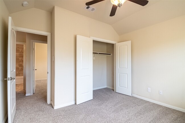 Building Photo - 1610 Juniper Knoll Way