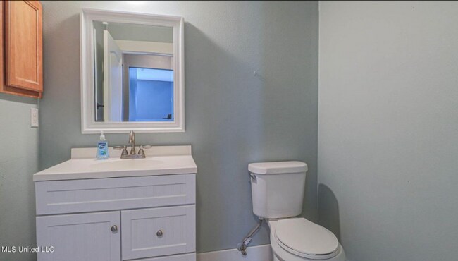 Building Photo - 4117 Silverwood Dr