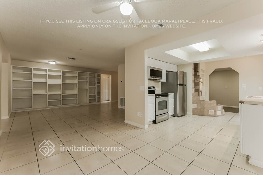 Building Photo - 8512 Misty River Ct