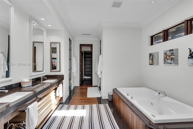 Building Photo - 9 Harbor Point