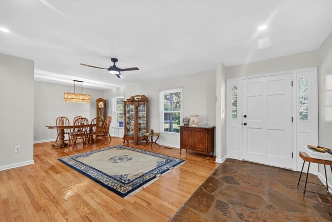 Building Photo - 1353 Secessionville Rd