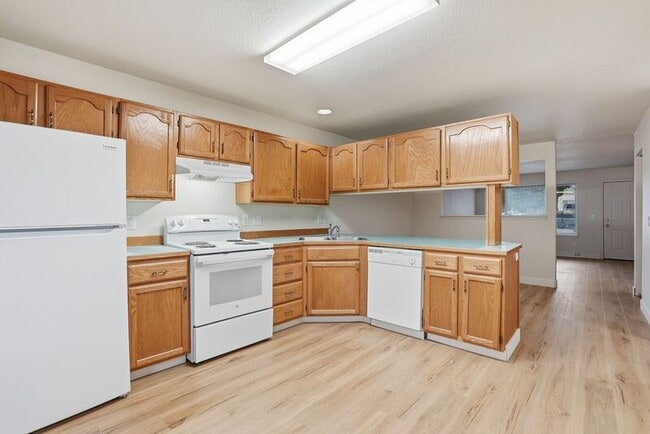 Building Photo - 3446 W Lilac Ct