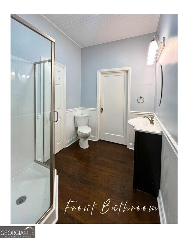 Building Photo - 208 Bartlett St