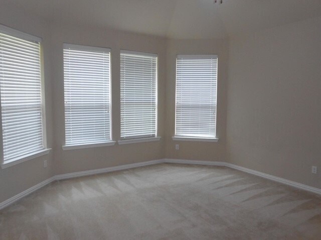 Building Photo - 11 Vershire Cir