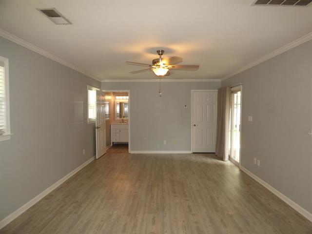 Building Photo - 4949 Hampshire Ave