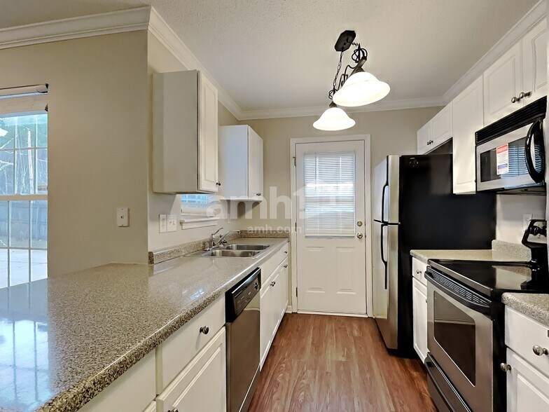 Building Photo - 408 Mossie Smith Rd