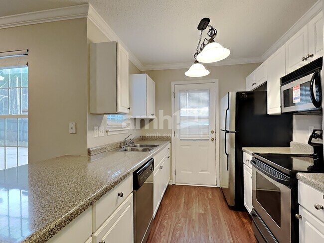 Building Photo - 408 Mossie Smith Rd