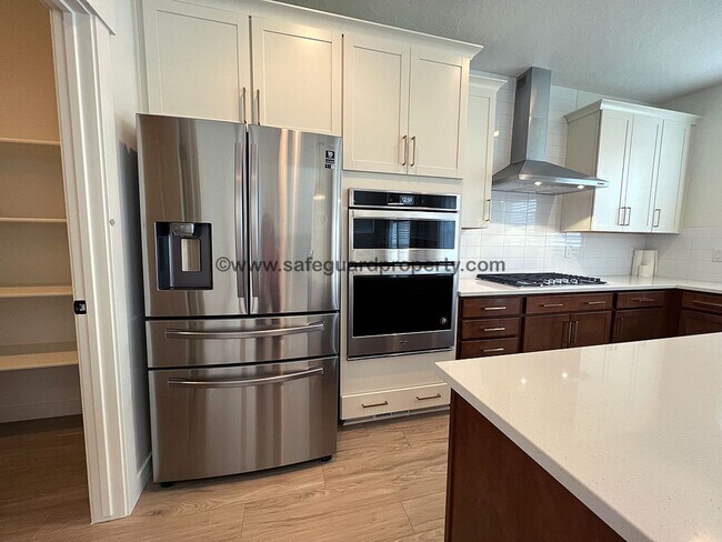 Building Photo - Fabulous Home in Eagle Mountain