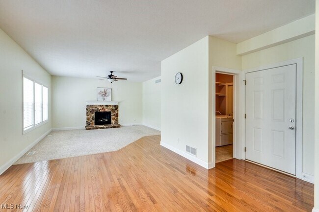 Building Photo - 155 Granite Dr