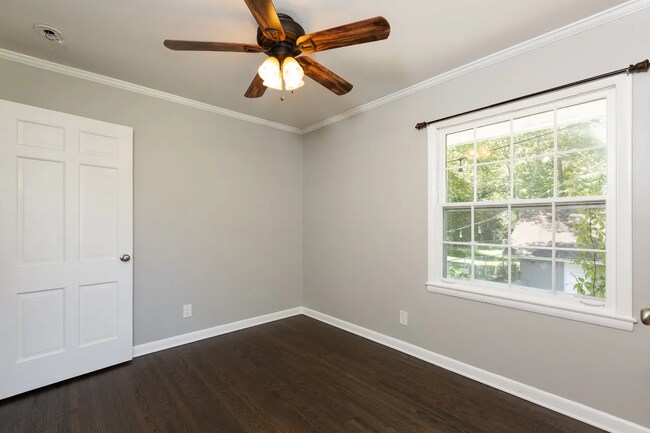 Building Photo - 4417 Saunders Ave