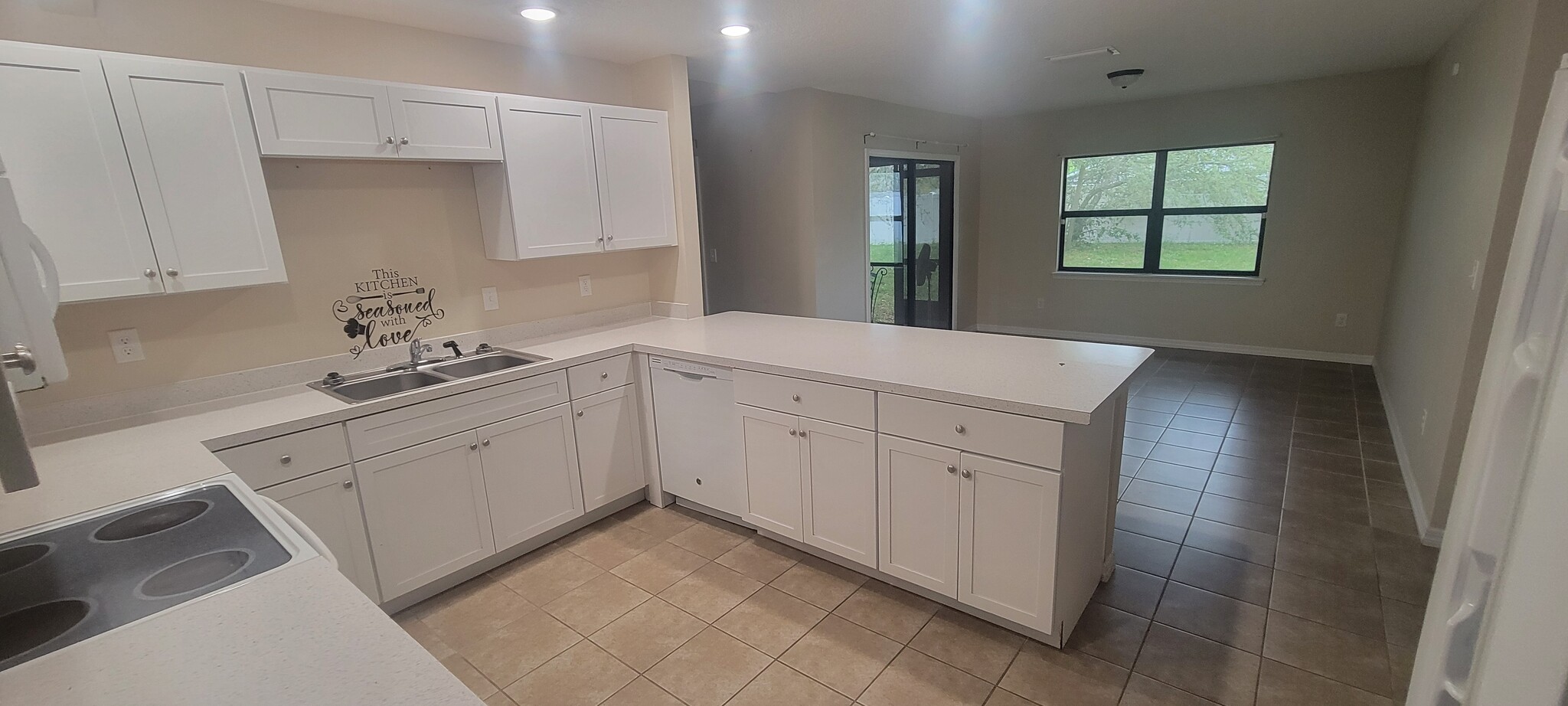 Kitchen - 2185 N Normandy Blvd