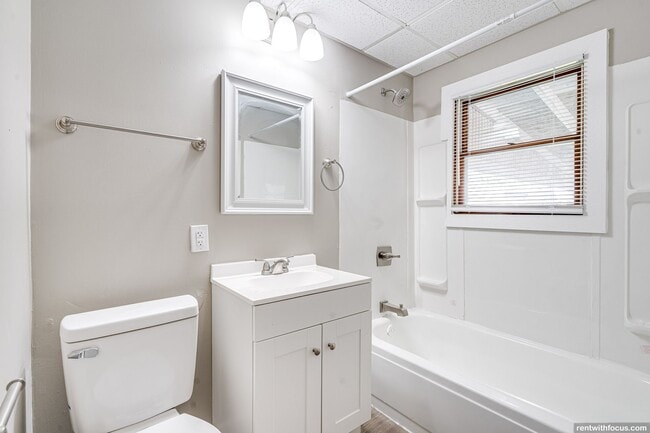 Building Photo - 524 Harrison St