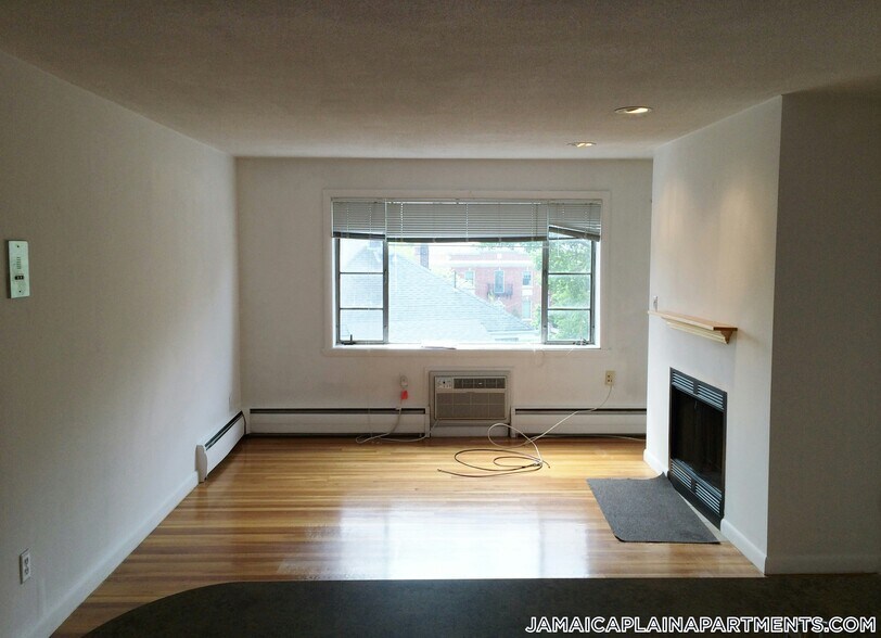 Building Photo - 50 Evergreen St