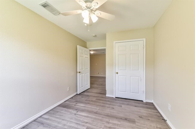 Building Photo - 3426 Angel Ln