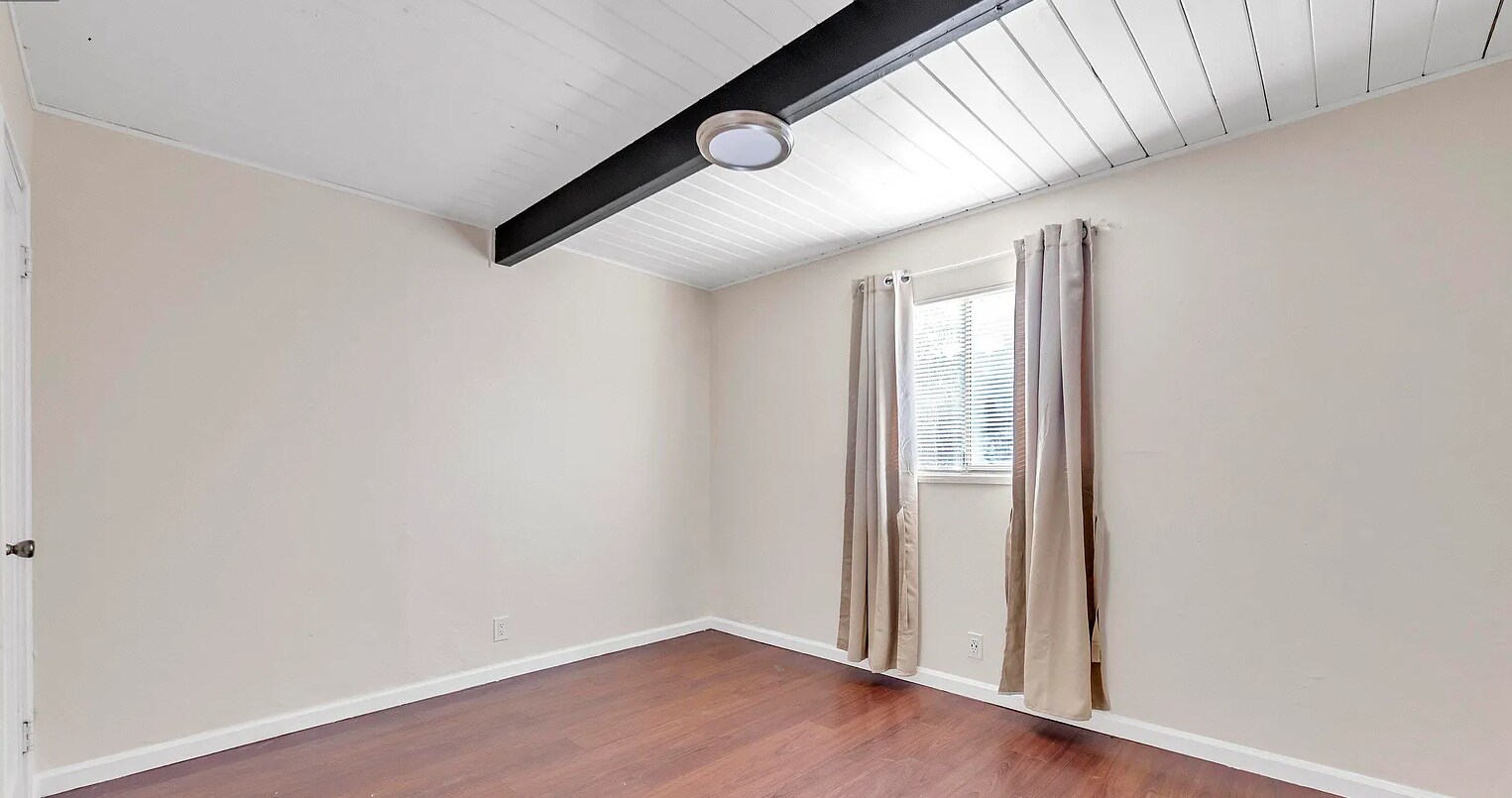 Building Photo - 1238 Frances Rd