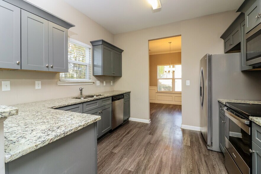 Building Photo - 97 Moss Way