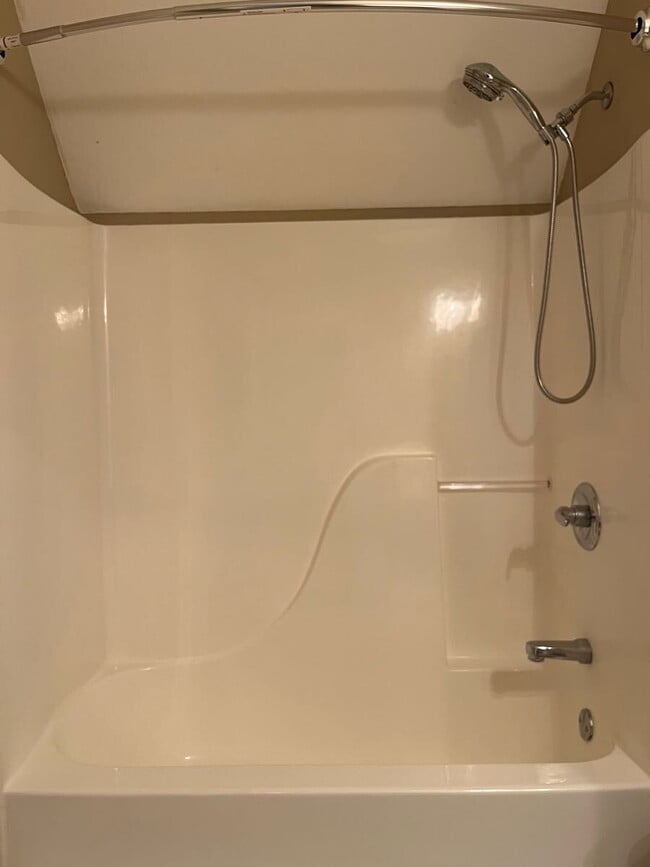 Building Photo - 4BR Home in Summer Rose with Two Primary Suites | 3,271 Sq Ft | Flexible Layout