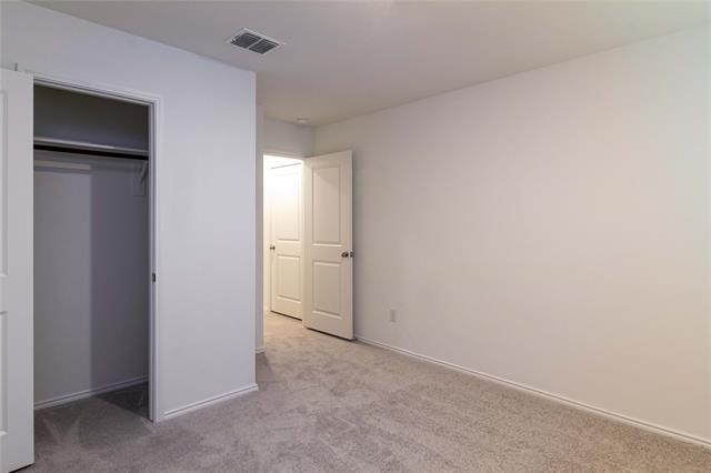 Building Photo - 404 Dewberry St