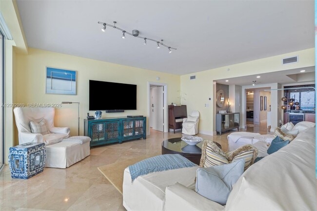 Building Photo - 1600 S Ocean Blvd