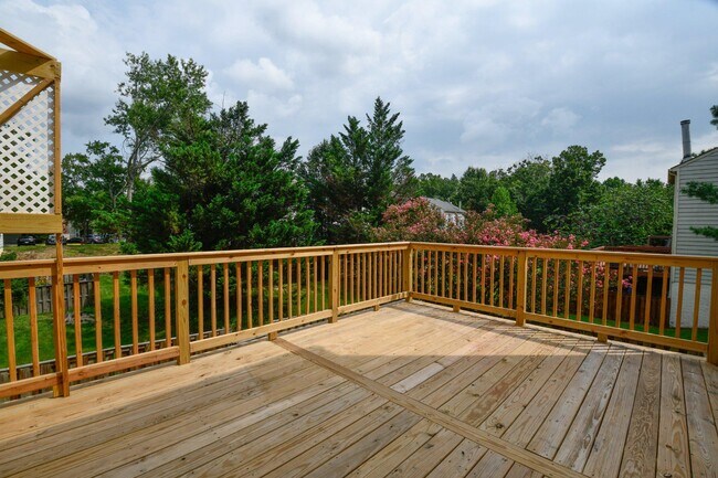 Building Photo - 10709 Gideon Ct