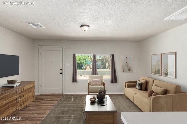Building Photo - 1424 S Bonarden Ln