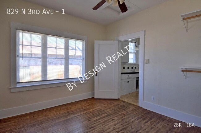 Building Photo - Historic - 1918 - 2 Bed 1 Bath - Just off ...