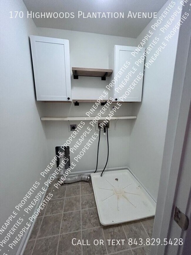 Building Photo - 170 Highwoods Plantation Ave