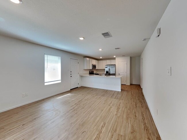 Building Photo - 18823 Charter Elm Dr