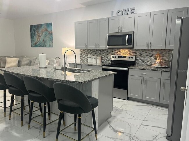 Building Photo - 1315 Isleta Lp