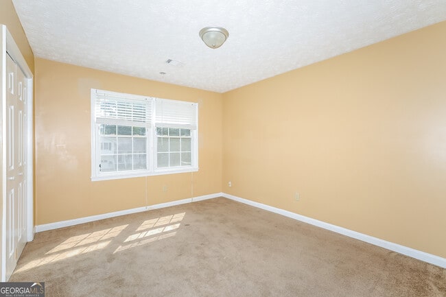 Building Photo - 4985 Diggers Way