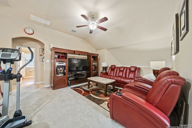 Building Photo - Beautiful 4 Bedroom Home in Turning Stone,...