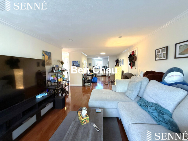 Primary Photo - 6 Blair Pl