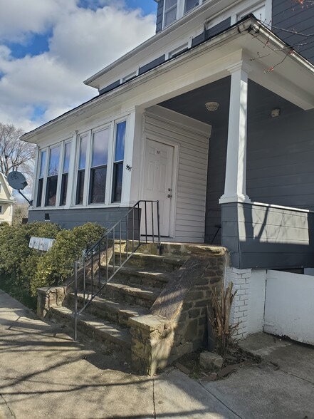 Building Photo - 5513 Edna Ave