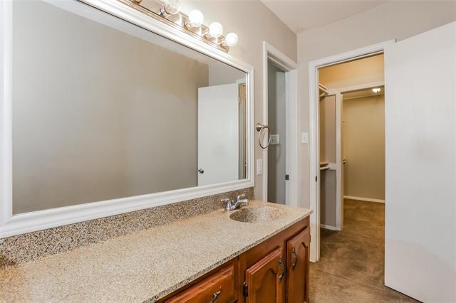 Building Photo - 7300 Wayfarer Trail
