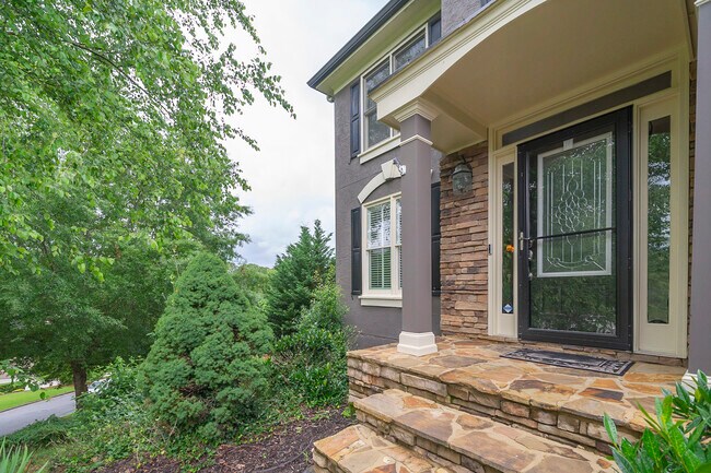 Building Photo - 403 Dogwood Way