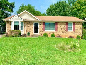Building Photo - 511 Mallory Dr