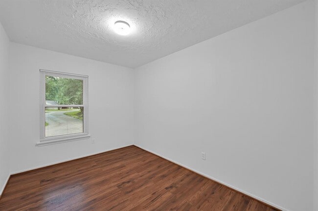 Building Photo - 16 S Cypress Pine Dr