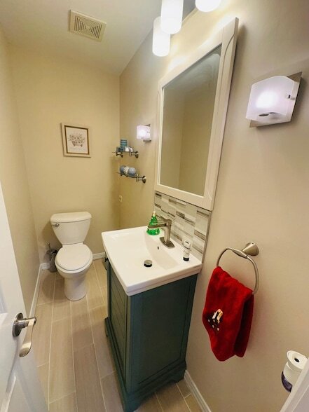 Building Photo - 2062 Danbury Pl