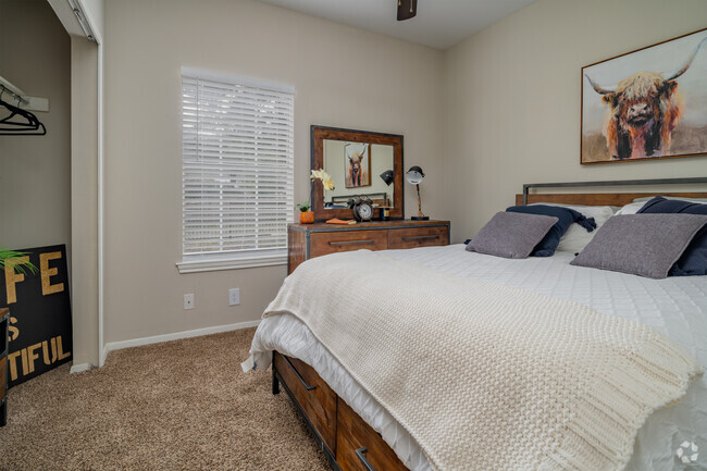 2BR, 1BA - 850 SF Bedroom 1 - Contigo Westover Hills