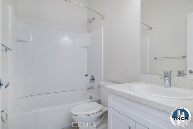 Building Photo - 9841 Alburtis Ave