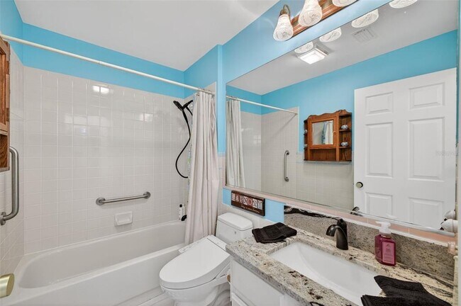 Building Photo - 411 Del Mar Dr