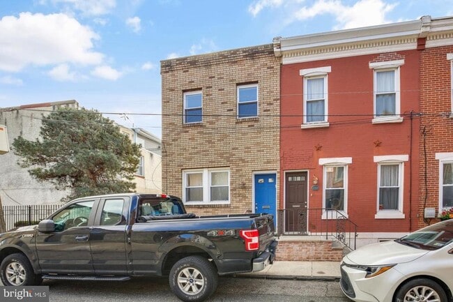 Building Photo - 2308 Pemberton St