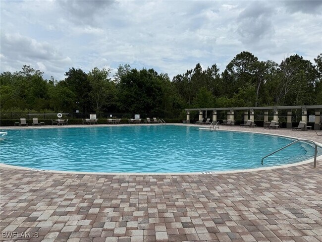 Building Photo - 4252 Fennwood Ct