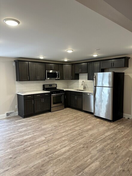 Kitchen - 1 Laura Ln