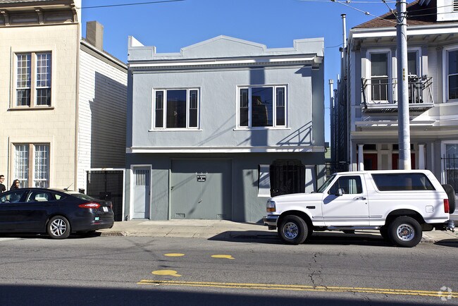 Building Photo - 850-858 Presidio Ave