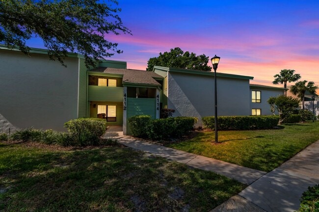 Building Photo - 4114 Pinelake Ln
