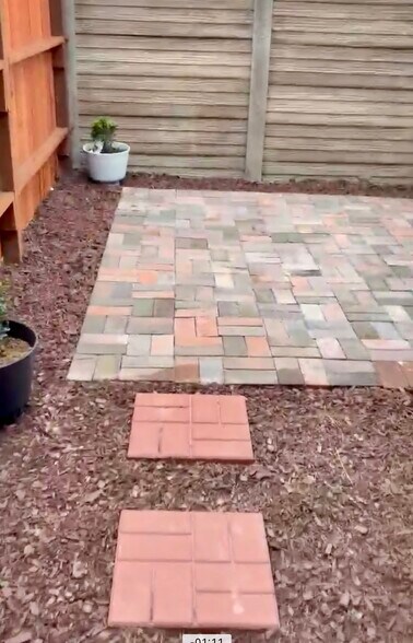 Building Photo - 159 N Canyon Blvd