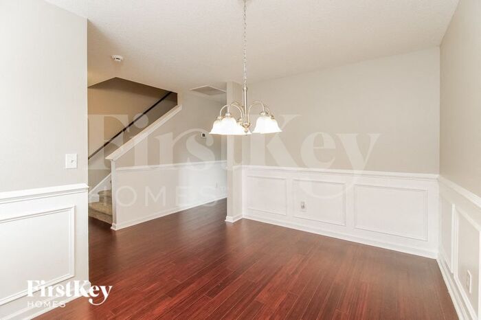 Building Photo - 2900 Sussex Dr