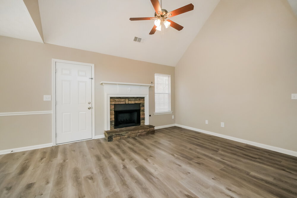 Building Photo - 846 Crabtree Ct
