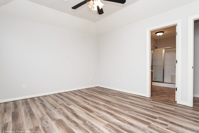 Building Photo - Clabber Creek- Fayetteville